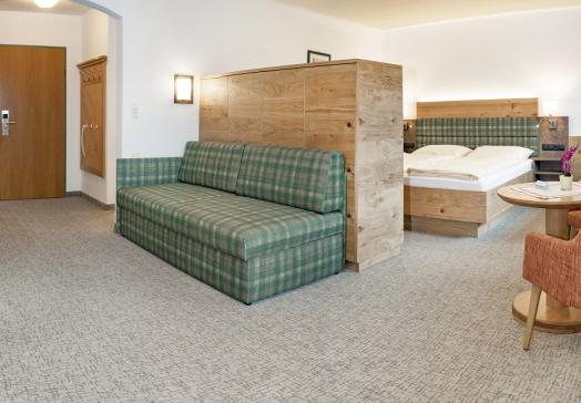 Studio Schatzberg im Landhotel Tirolerhof in Oberau in der Wildschönau mit Balkon und Blick auf den Schatzberg