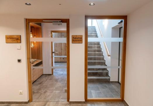 Eingang zur Saunalandschaft - mit Ihrer Zimmer-Schlüsse-Karte.